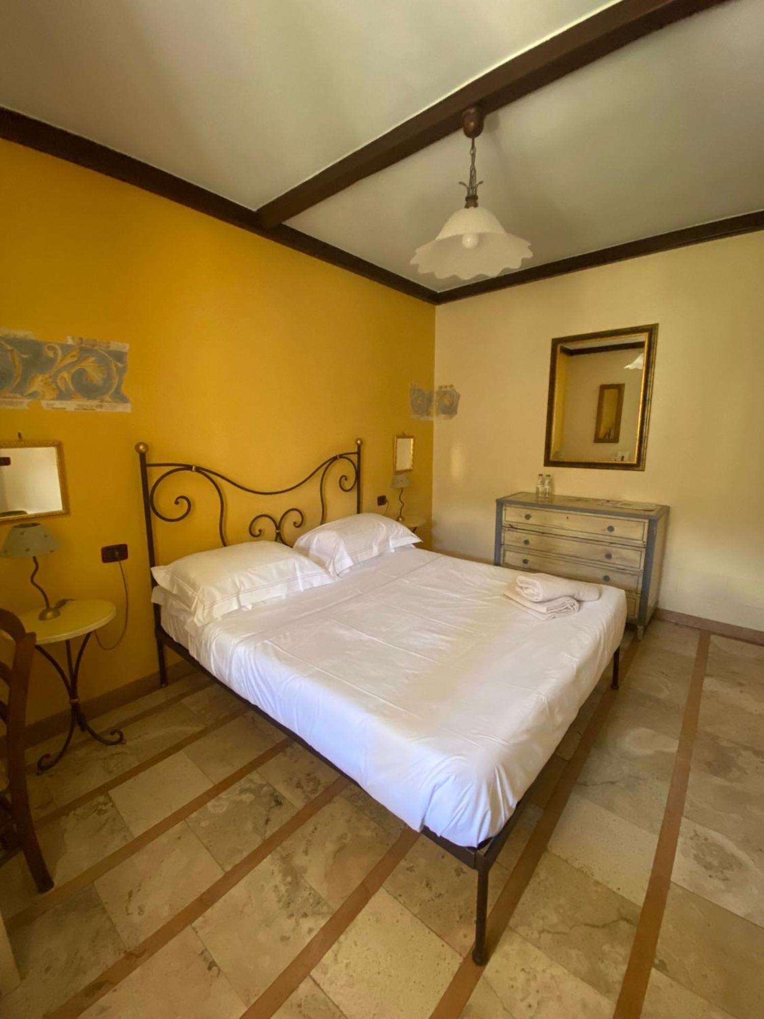 Unica Assisi Agri-Charming House Bed and Breakfast Eksteriør billede