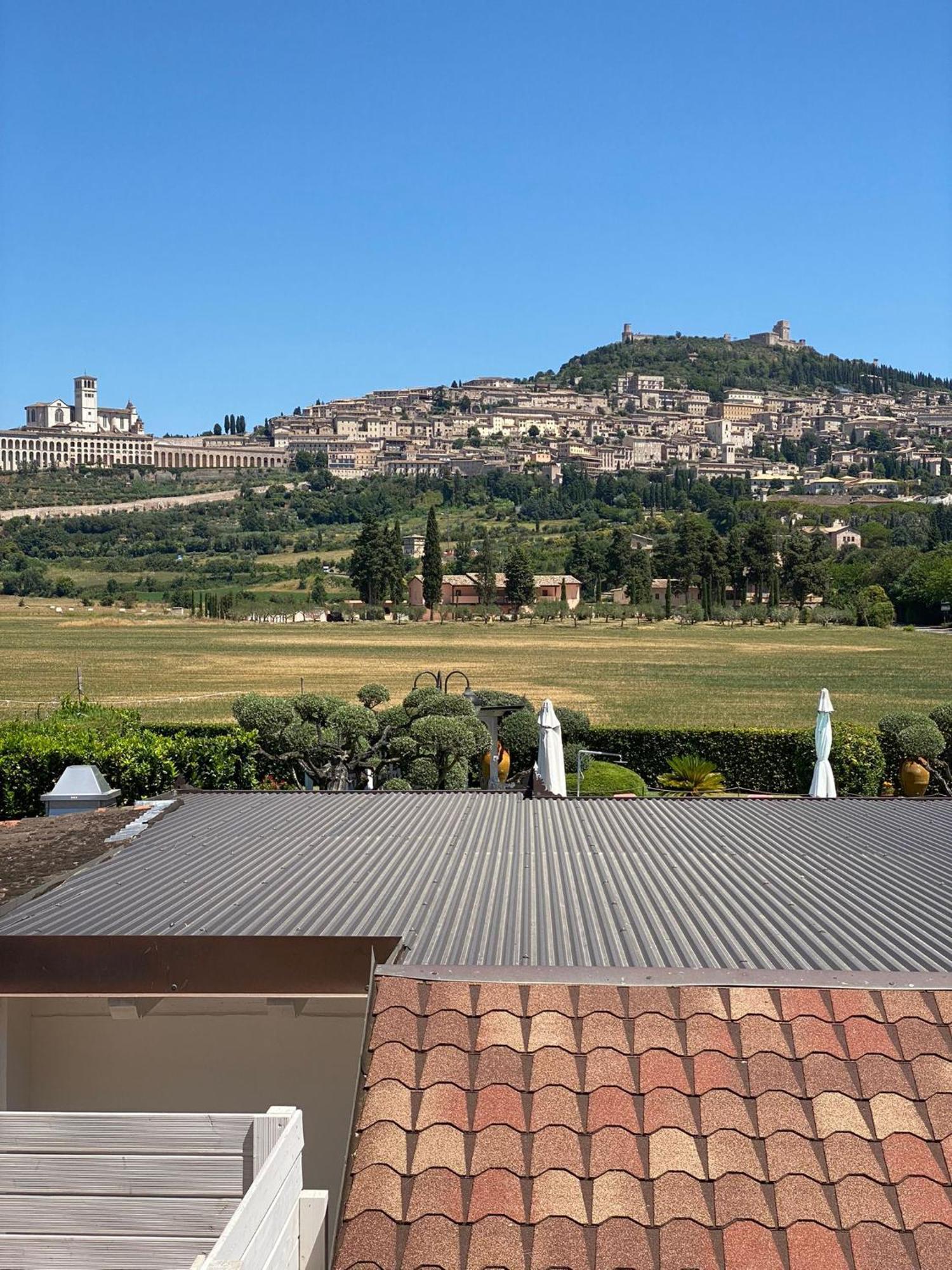 Unica Assisi Agri-Charming House Bed and Breakfast Eksteriør billede